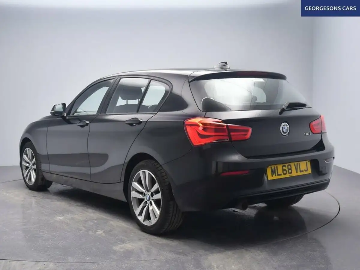 2018-bmw-1-series-15-118i-sport-5d-big-1