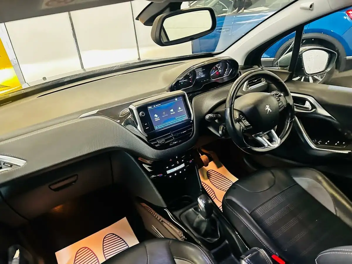 2018-peugeot-2008-suv-12-puretech-allure-82bhp-big-31