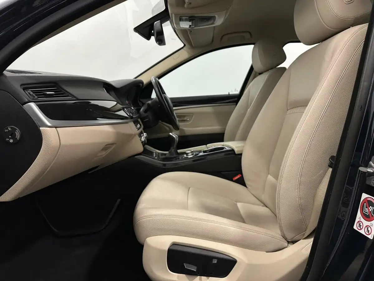 2016-bmw-5-series-20-520i-se-touring-5d-big-31