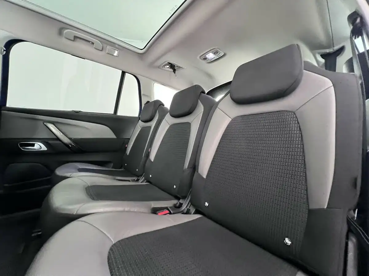 2018-citroen-grand-c4-spacetourer-12-puretech-flair-big-15