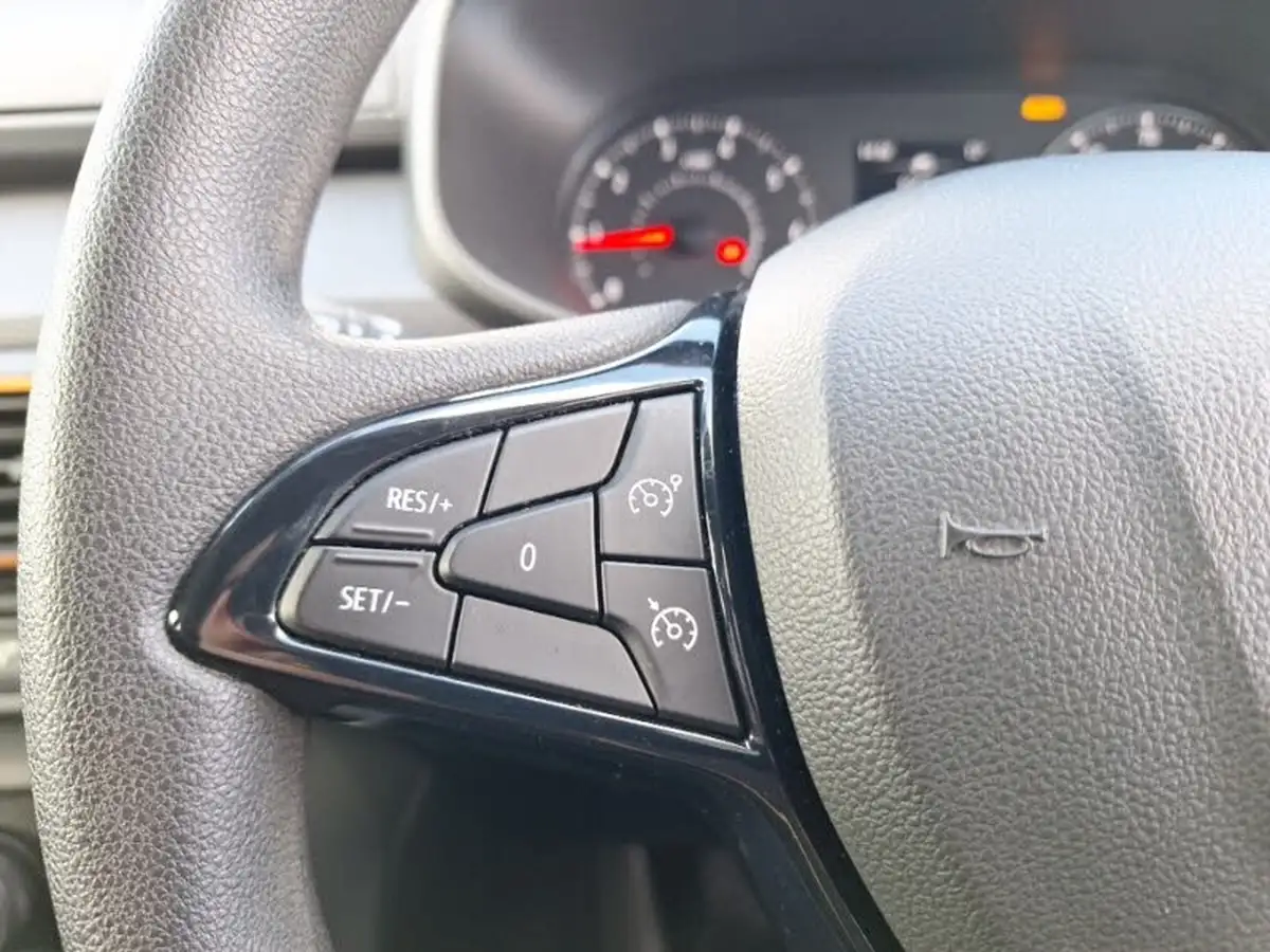 2021-dacia-sandero-stepway-10-tce-essential-90bhp-big-17