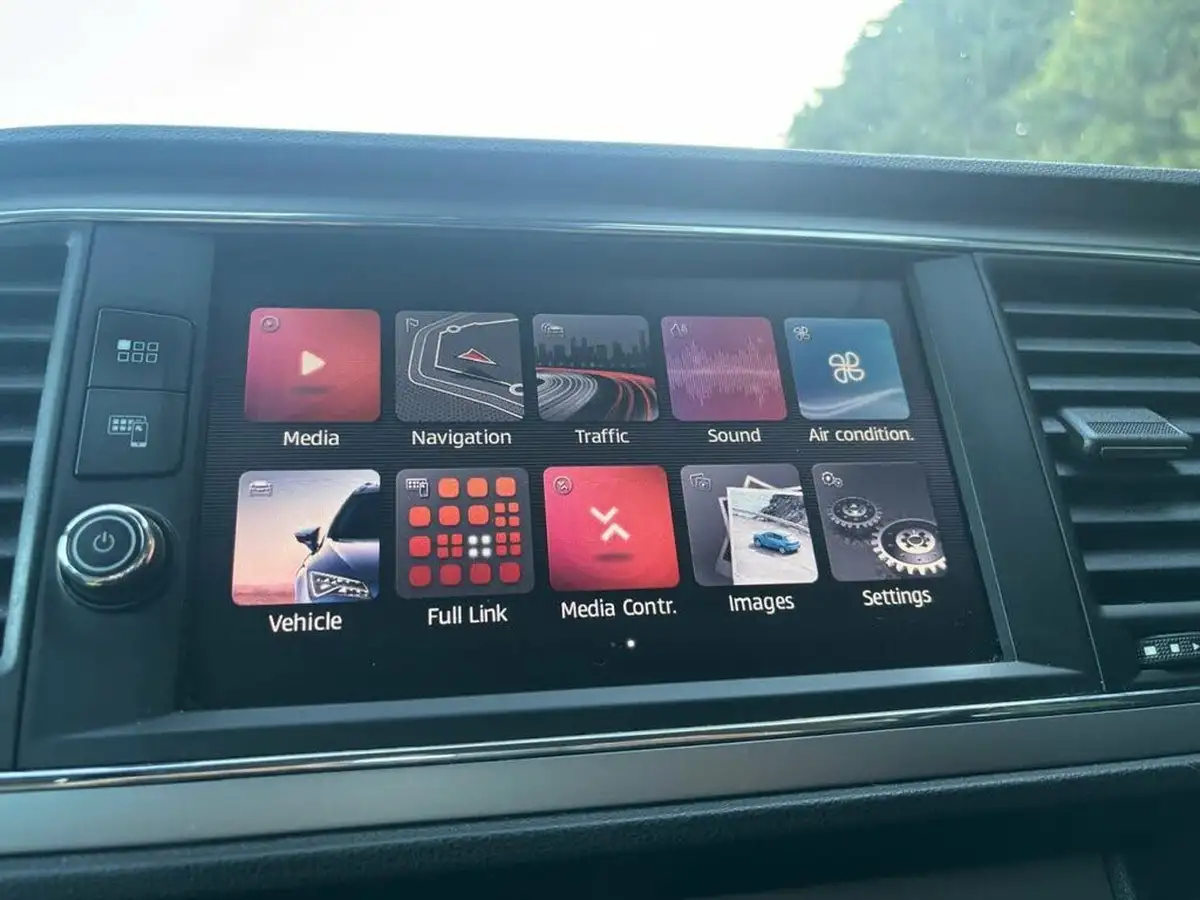2019-seat-leon-20-tsi-xcellence-lux-estate-big-31