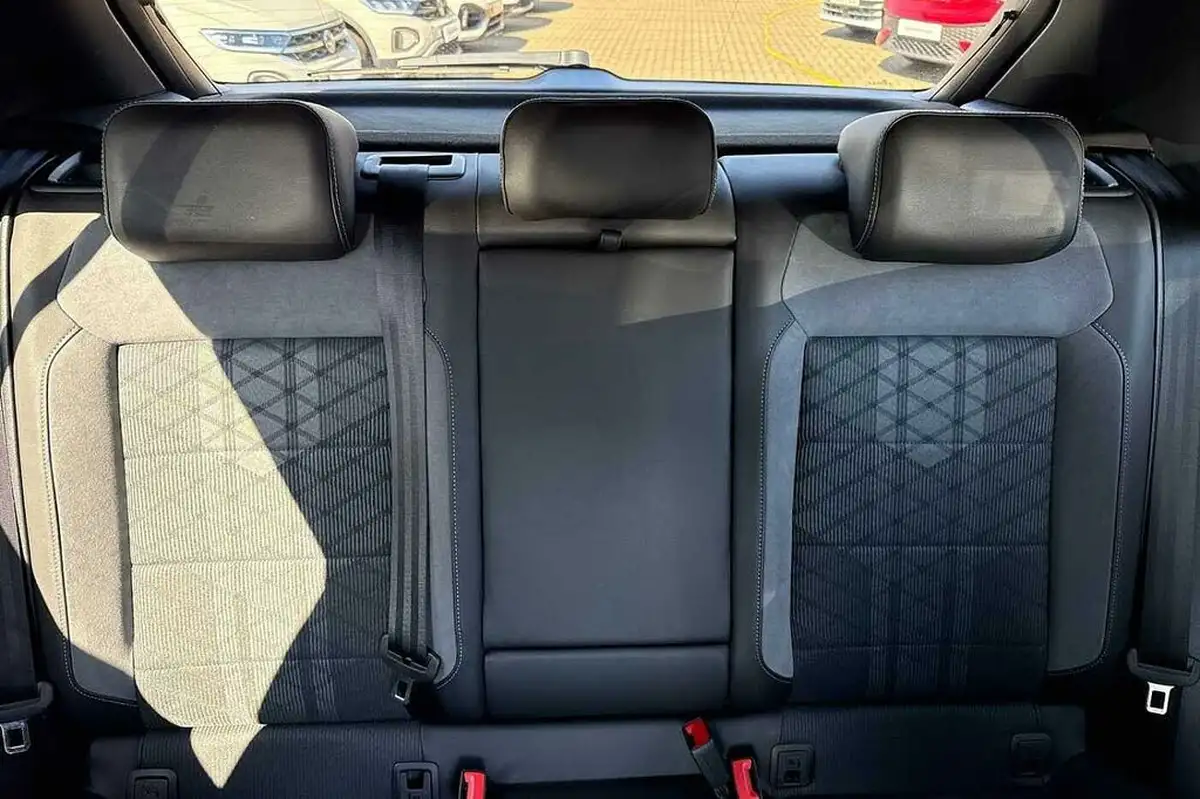 2023-volkswagen-t-roc-15-tsi-r-line-hatchback-5d-dsg-big-31