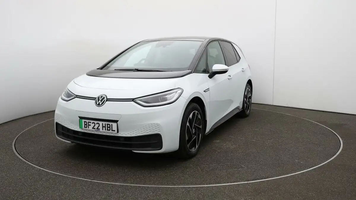 2022-volkswagen-id3-e-family-204ps-performance-big-3