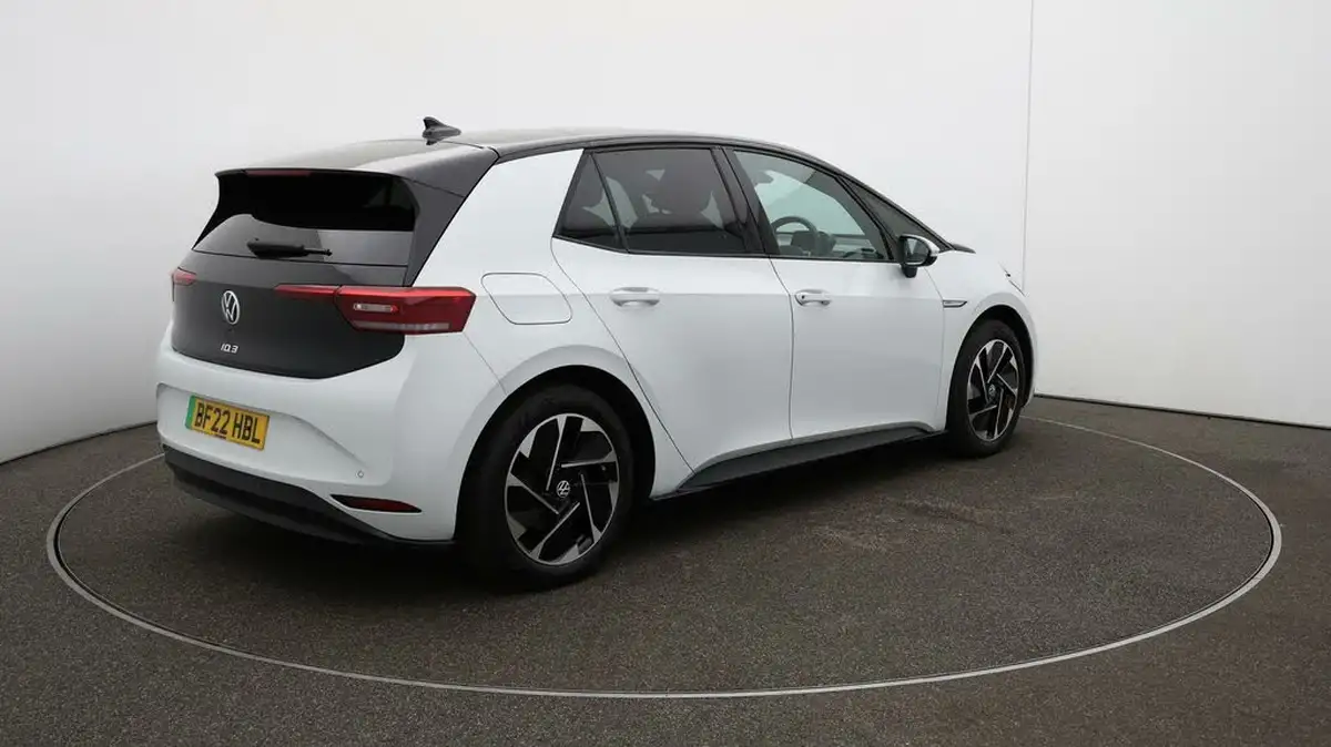 2022-volkswagen-id3-e-family-204ps-performance-big-45