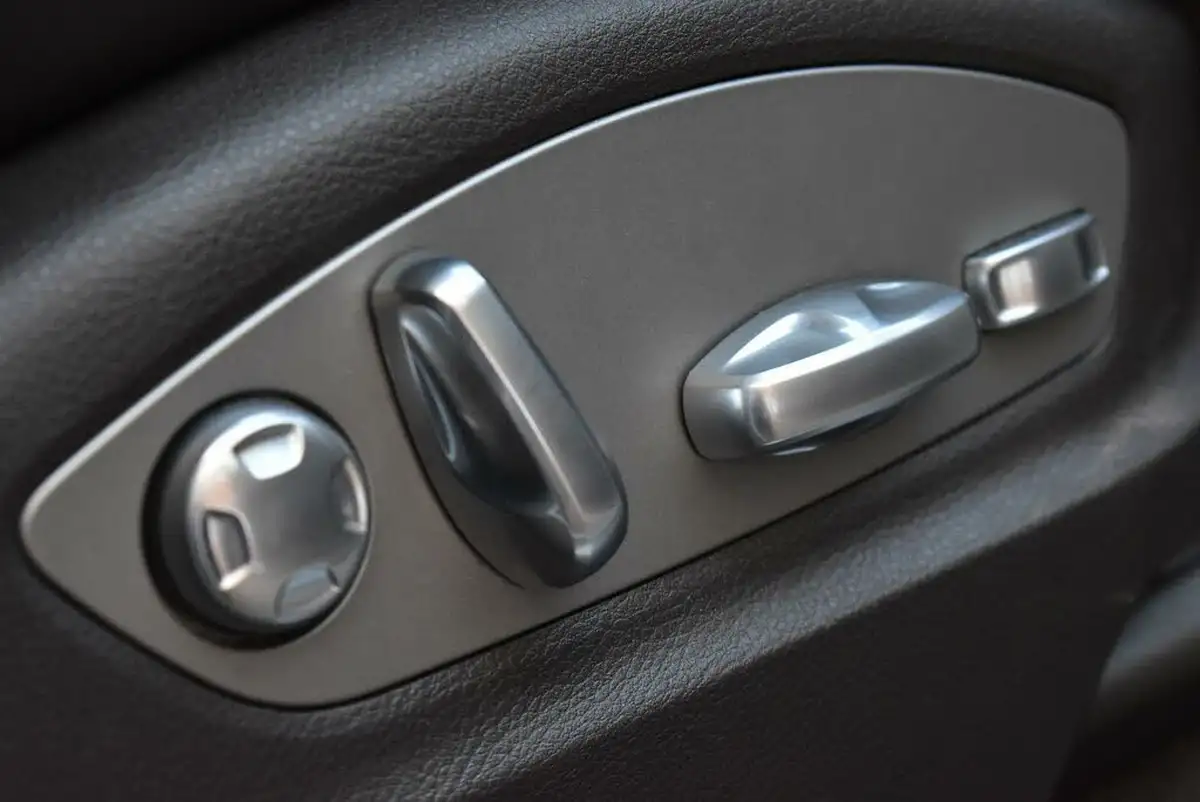 2015-porsche-macan-30td-s-big-18