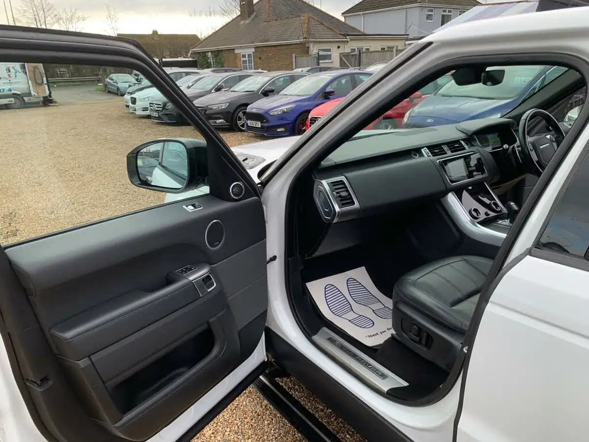 2019-land-rover-range-rover-sport-30-sdv6-hse-dynamic-big-36