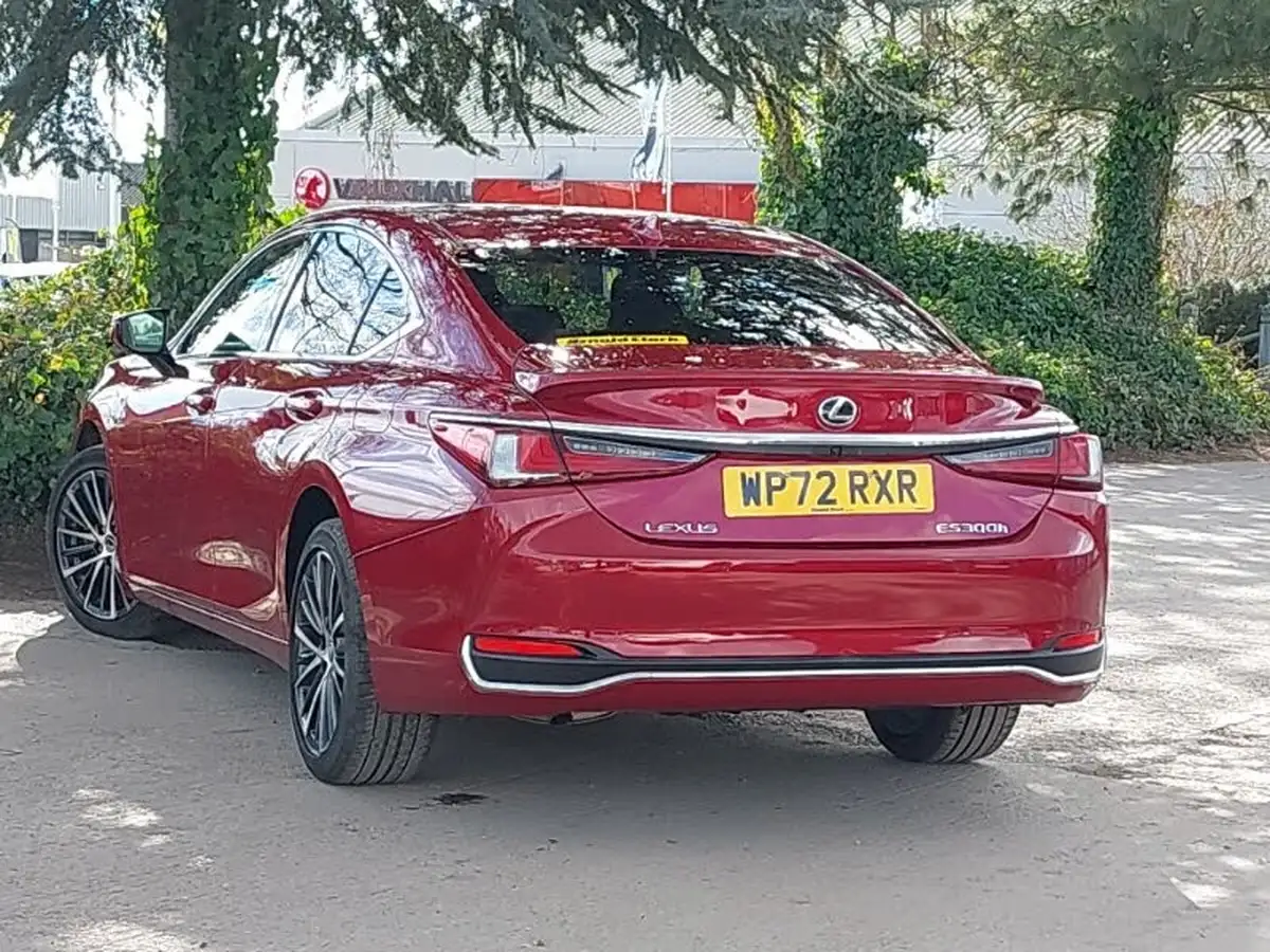 2021-lexus-es-300h-25-es-215bhp-big-1