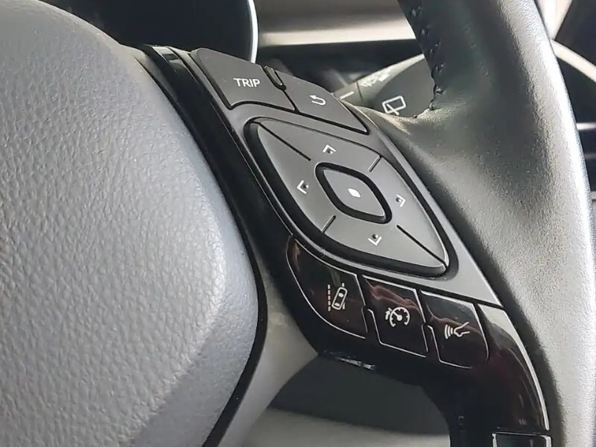 2021-toyota-c-hr-18-vvt-i-excel-big-12