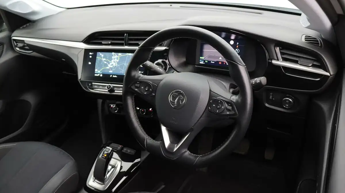 2022-vauxhall-corsa-e-elite-premium-big-9