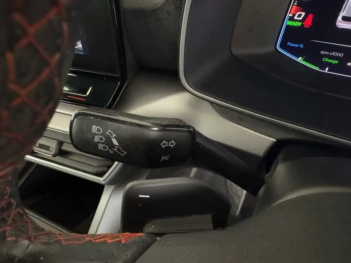 2021-seat-leon-14-e-hybrid-fr-hatchback-big-27