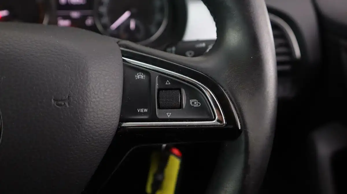 2018-skoda-fabia-10-tsi-colour-edition-big-22