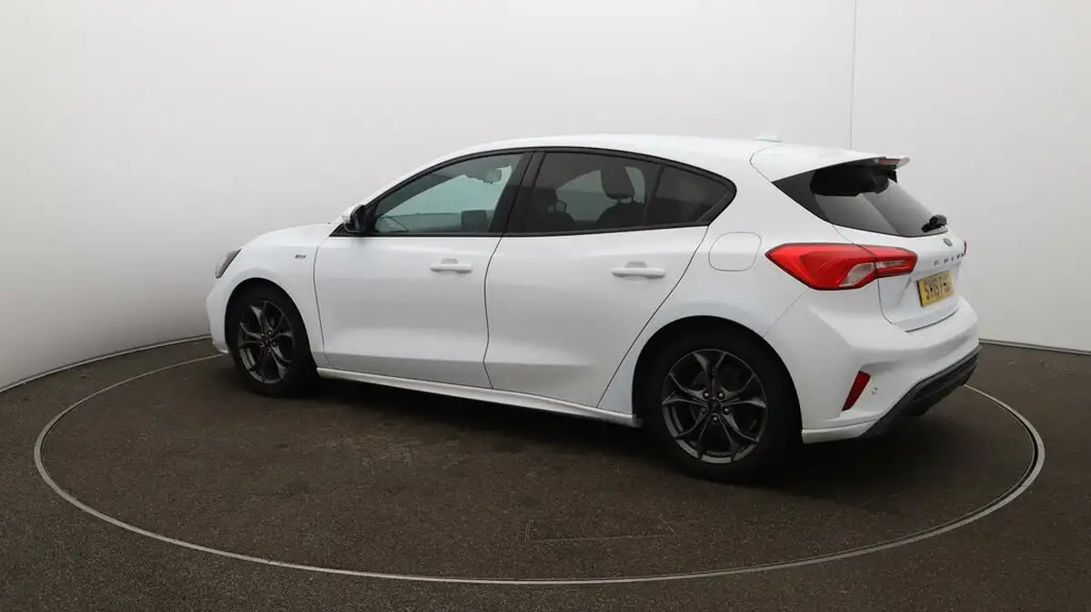 2019-ford-focus-10t-st-line-ss-hatchback-big-28