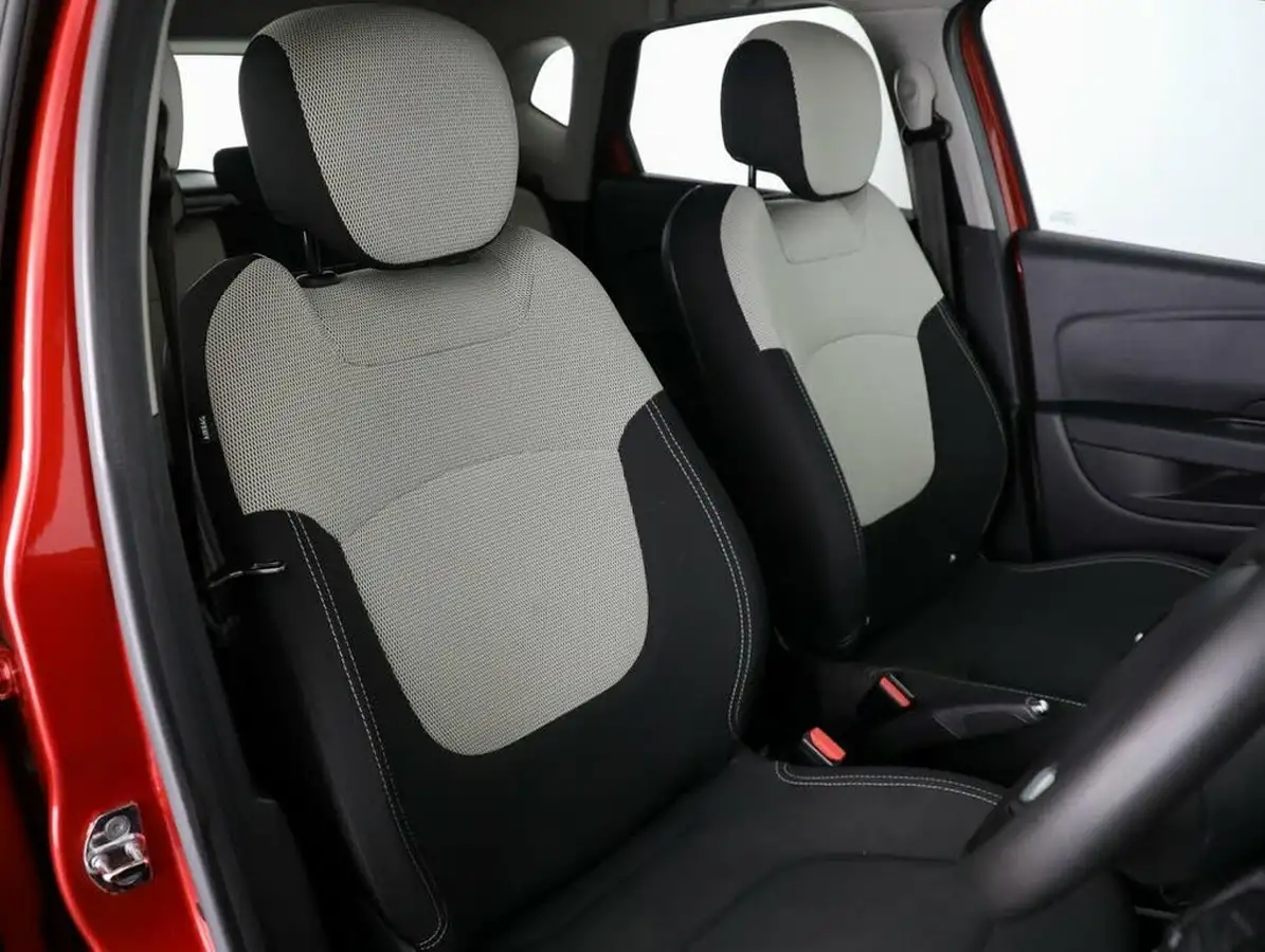 2019-renault-captur-09-tce-iconic-big-19