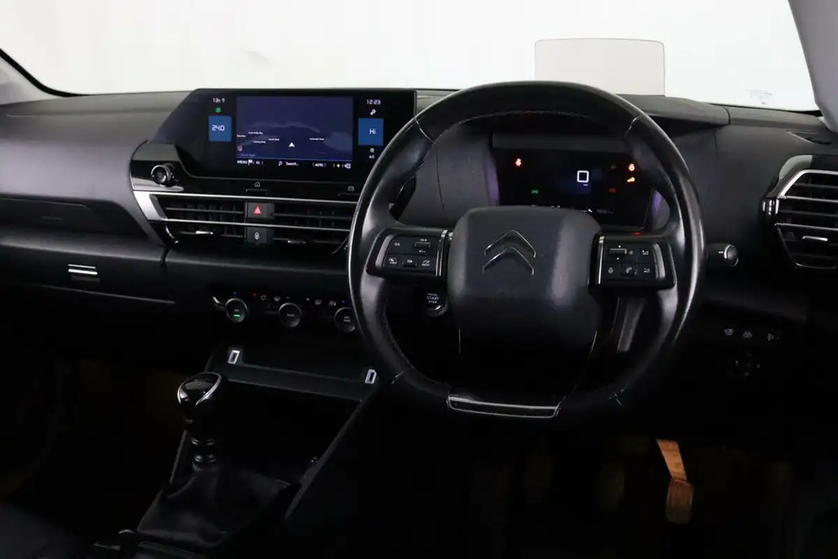 2021-citroen-c4-12-puretech-shine-130ps-big-12