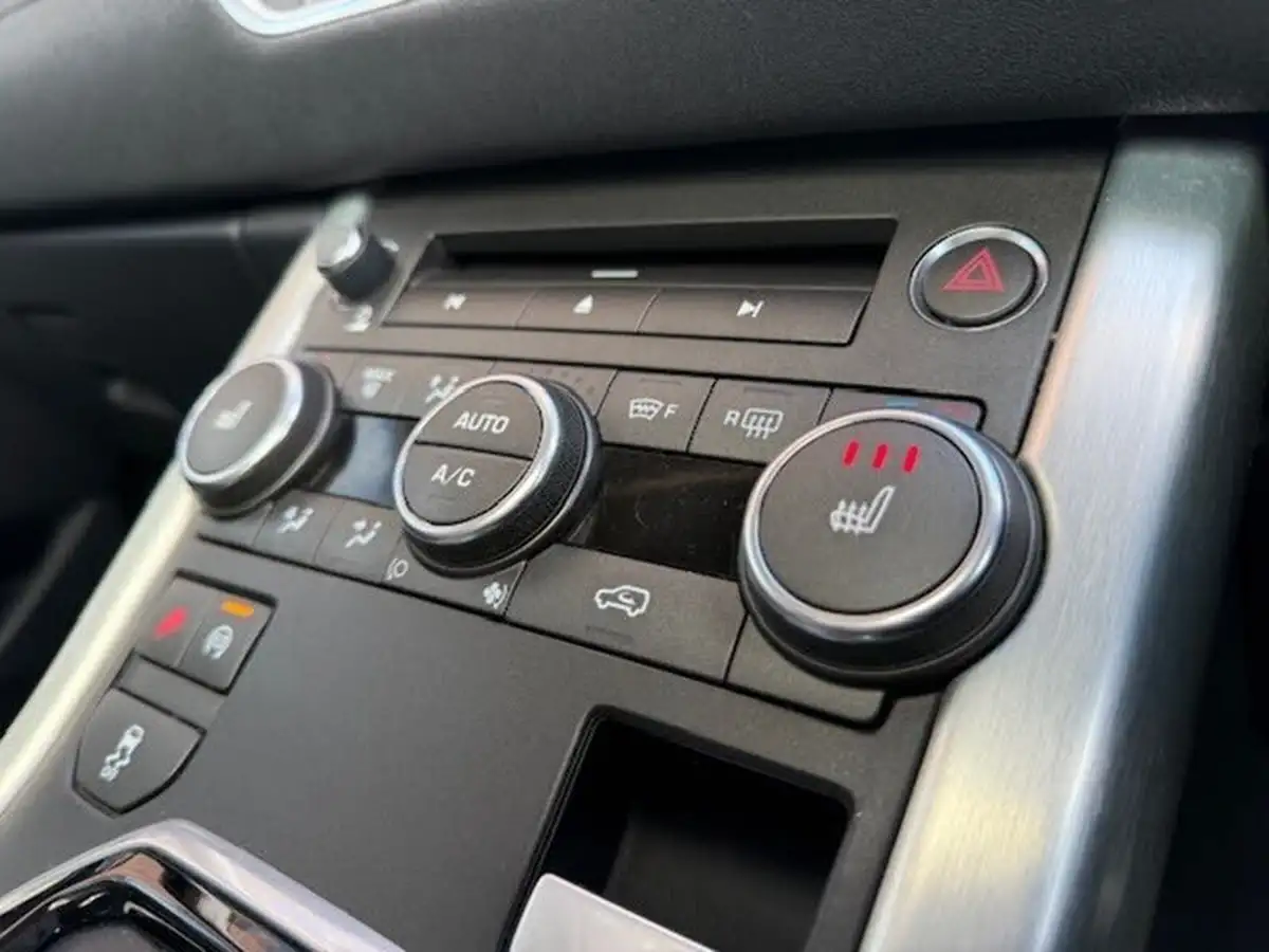 2014-land-rover-range-rover-evoque-22sd4-pure-tech-hatchback-5d-auto-big-17