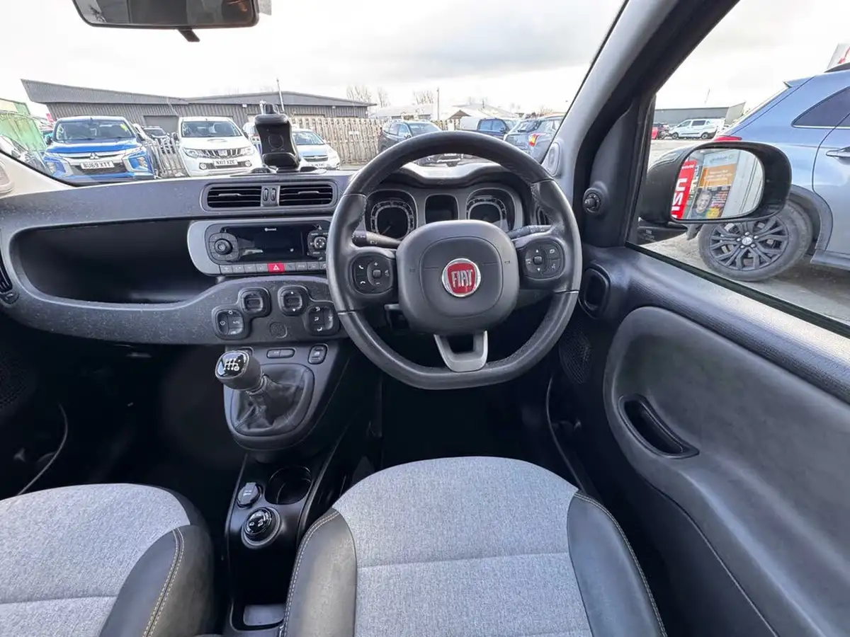 2021-fiat-panda-09-cross-85bhp-big-10