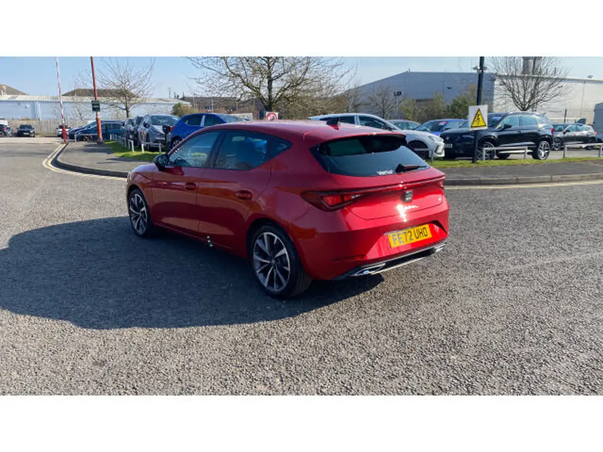 2022-seat-leon-big-32