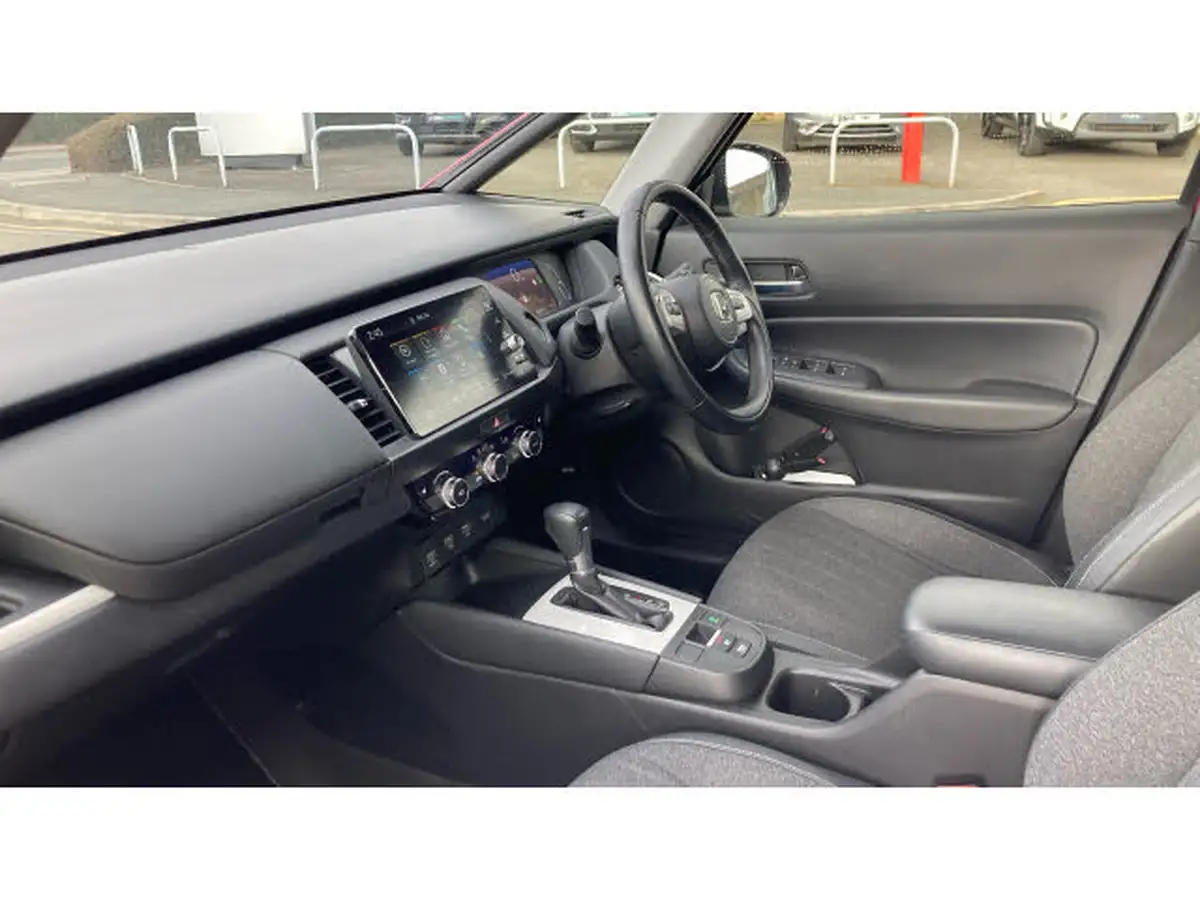 2020-honda-jazz-15-i-mmd-ex-big-1