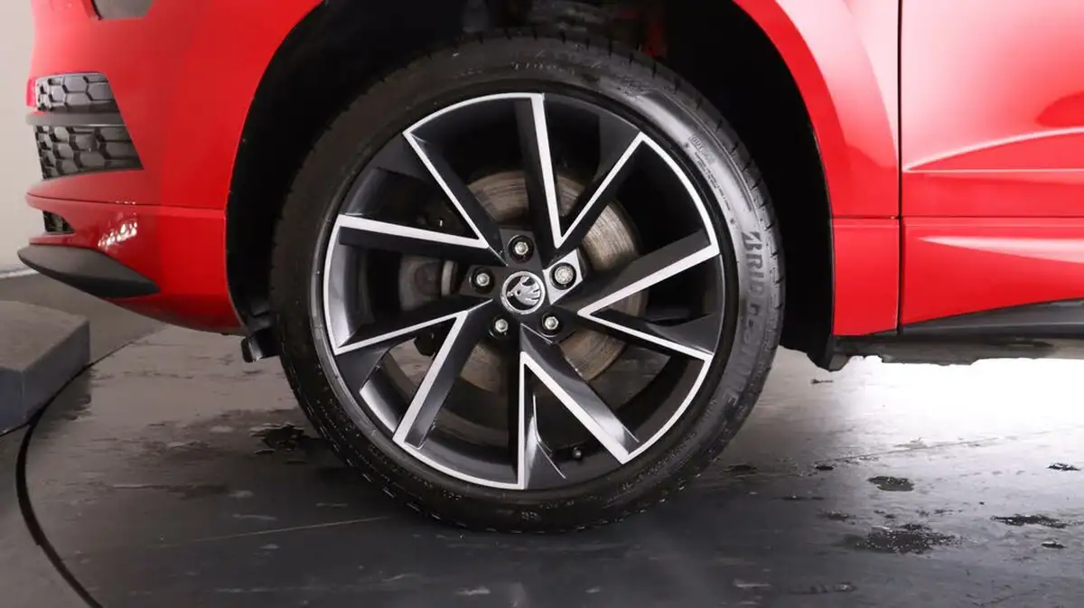 2018-skoda-karoq-20tdi-sportline-150ps-big-17