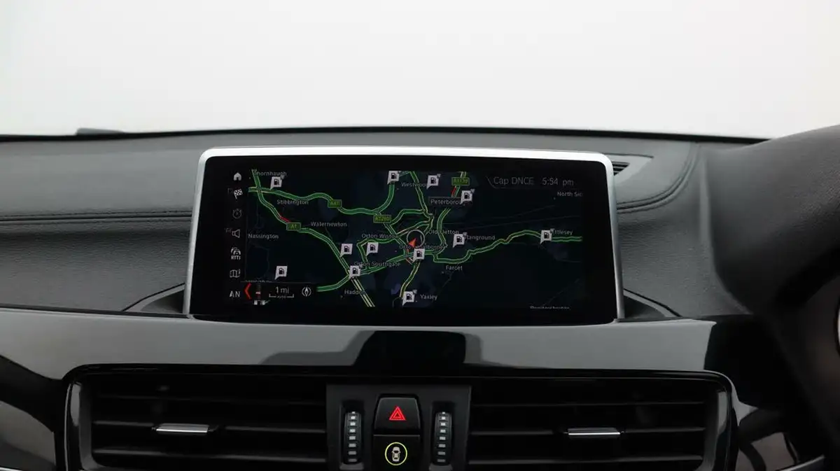 2021-bmw-x2-15-sdrive18i-sport-big-11