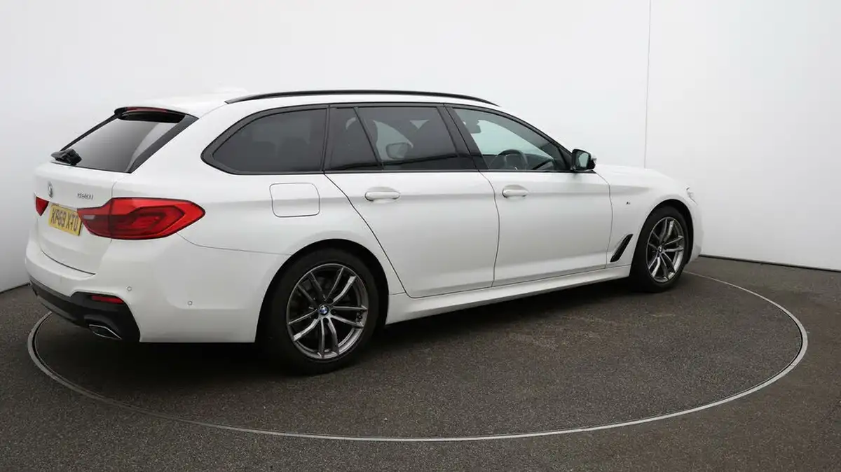 2019-bmw-5-series-20-520i-m-sport-plus-pack-touring-5d-big-44