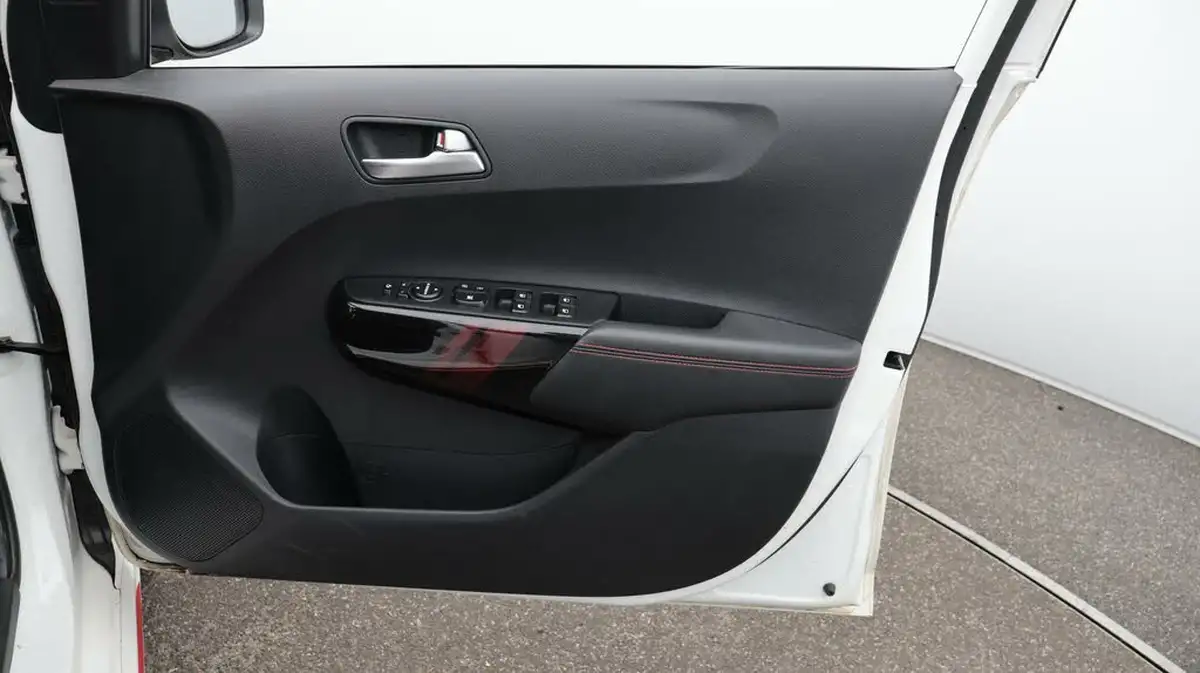 2019-kia-picanto-10-t-gdi-gt-line-big-15