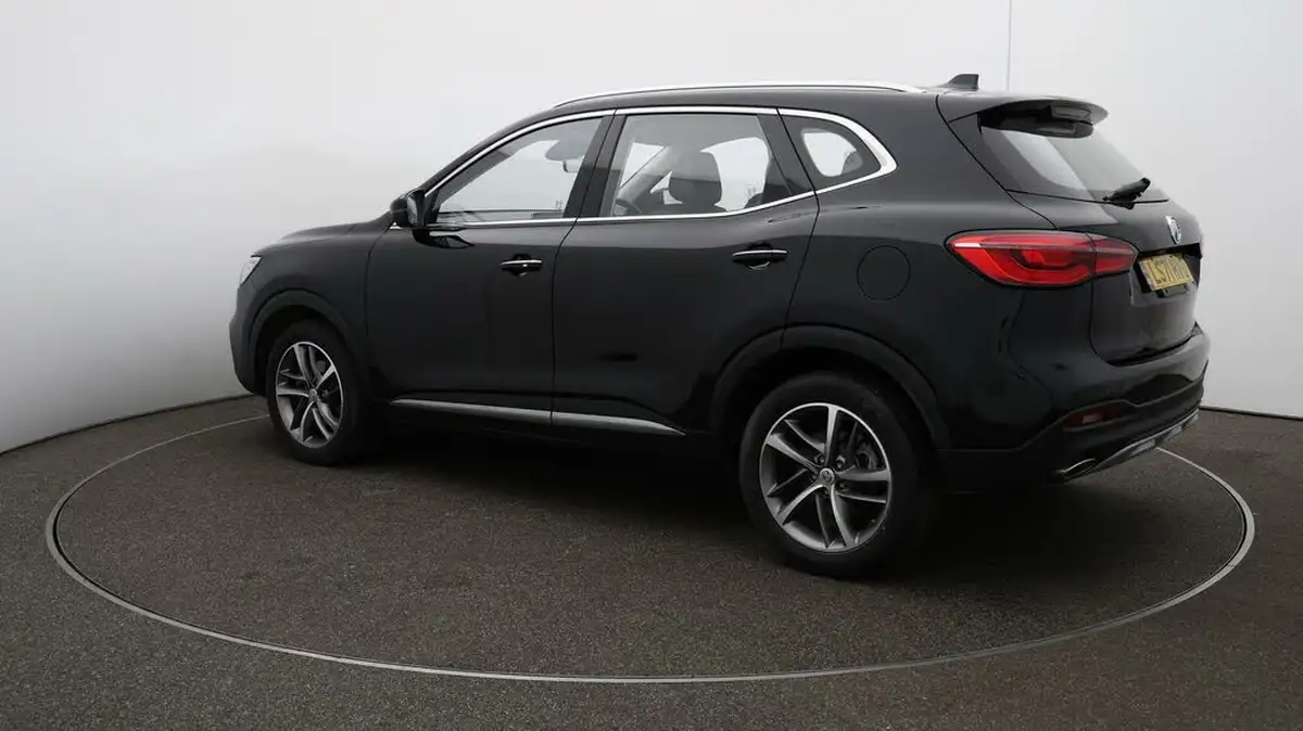 2021-mg-hs-15t-gdi-excite-162ps-big-28