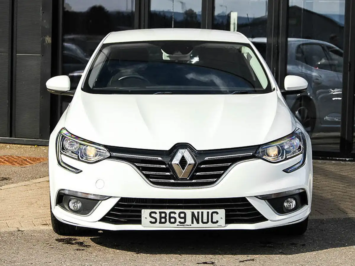 2019-renault-megane-13-tce-iconic-hatchback-big-10