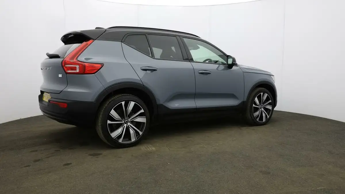 2021-volvo-c40-e-twin-recharge-pro-big-41