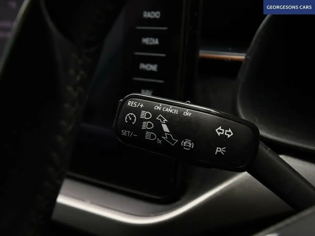 2021-skoda-kamiq-10-tsi-se-l-109ps-dsg-big-35