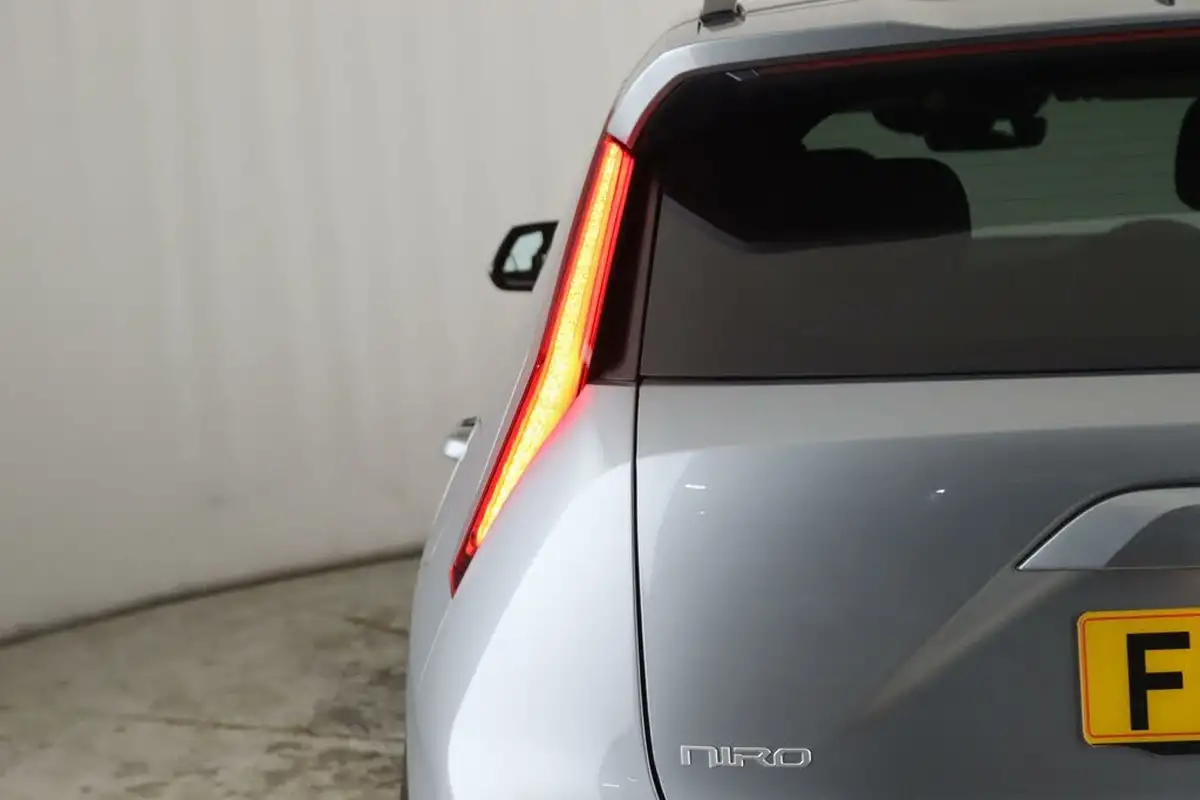 2024-kia-niro-16-gdi-139bhp-hev-132kwh-big-9