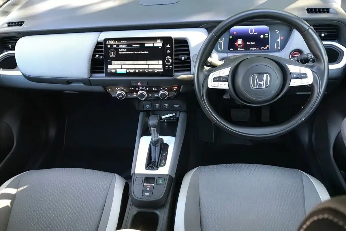2023-honda-jazz-15-i-mmd-crosstar-ex-big-8