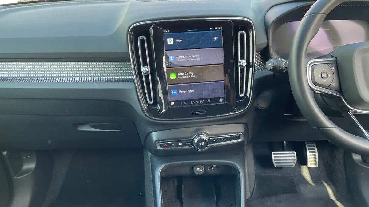 2021-volvo-xc40-e-twin-recharge-plus-big-11