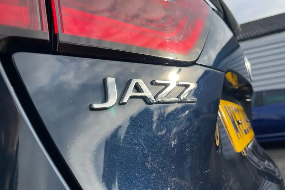 2022-honda-jazz-15-i-mmd-sr-109ps-big-34