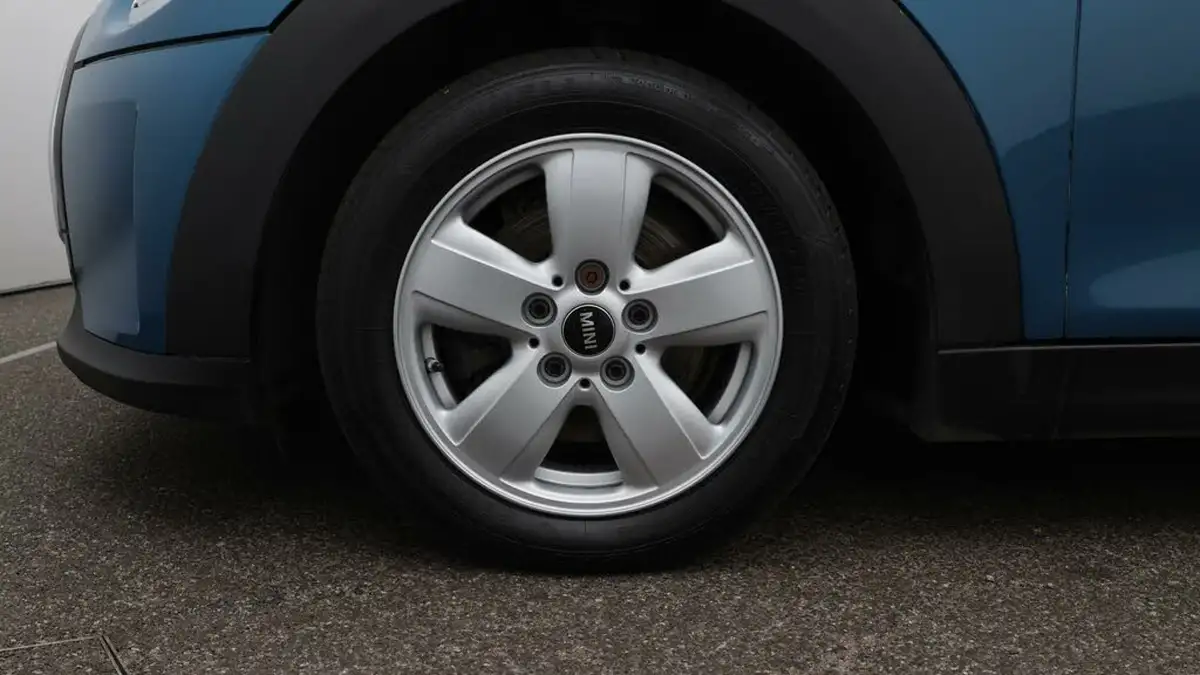 2023-mini-cooper-15-cooper-classic-premium-manual-hatchback-5d-big-18