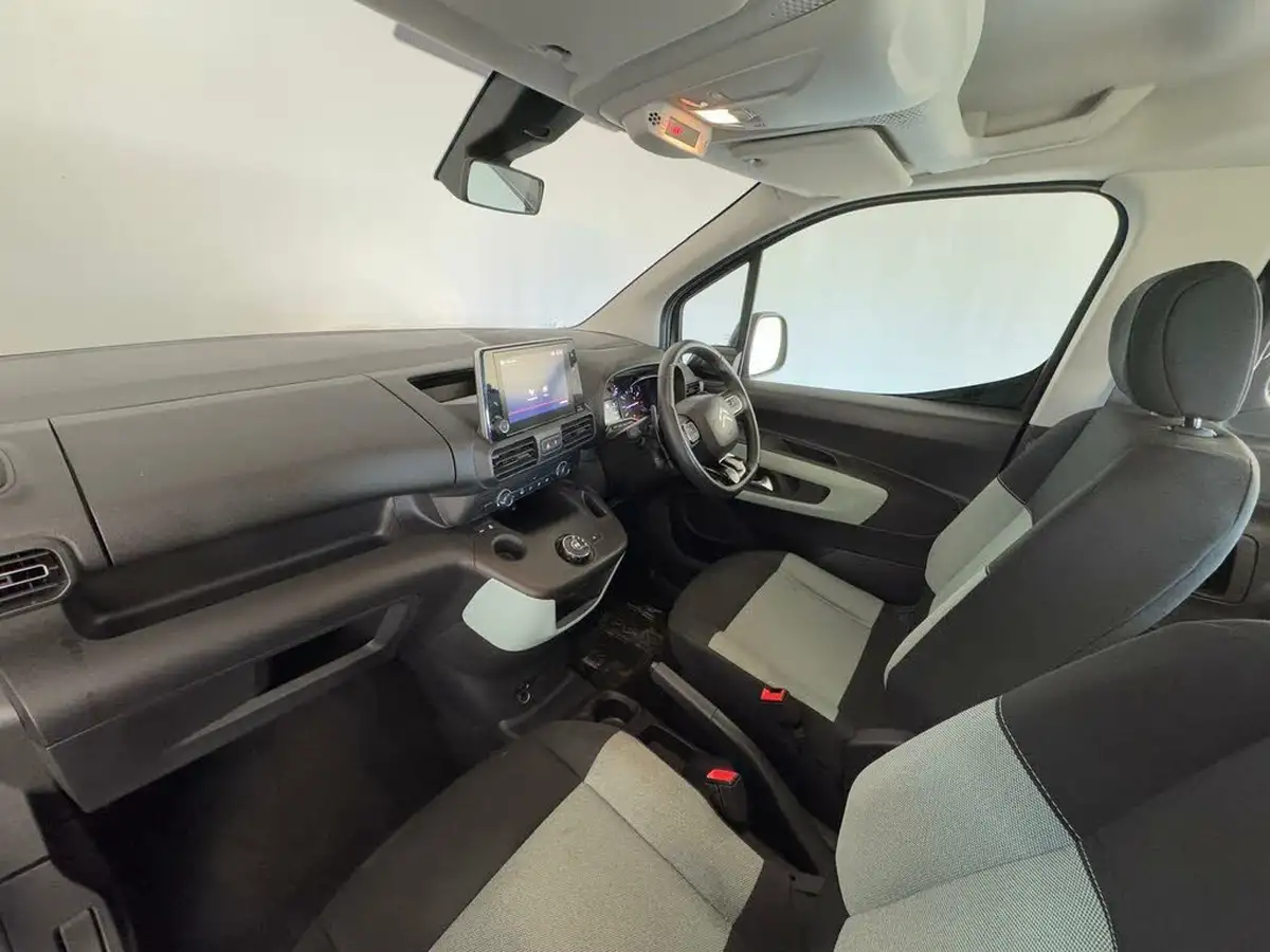 2019-citroen-berlingo-15bluehdi-feel-xl-size-130ps-eat8-big-12
