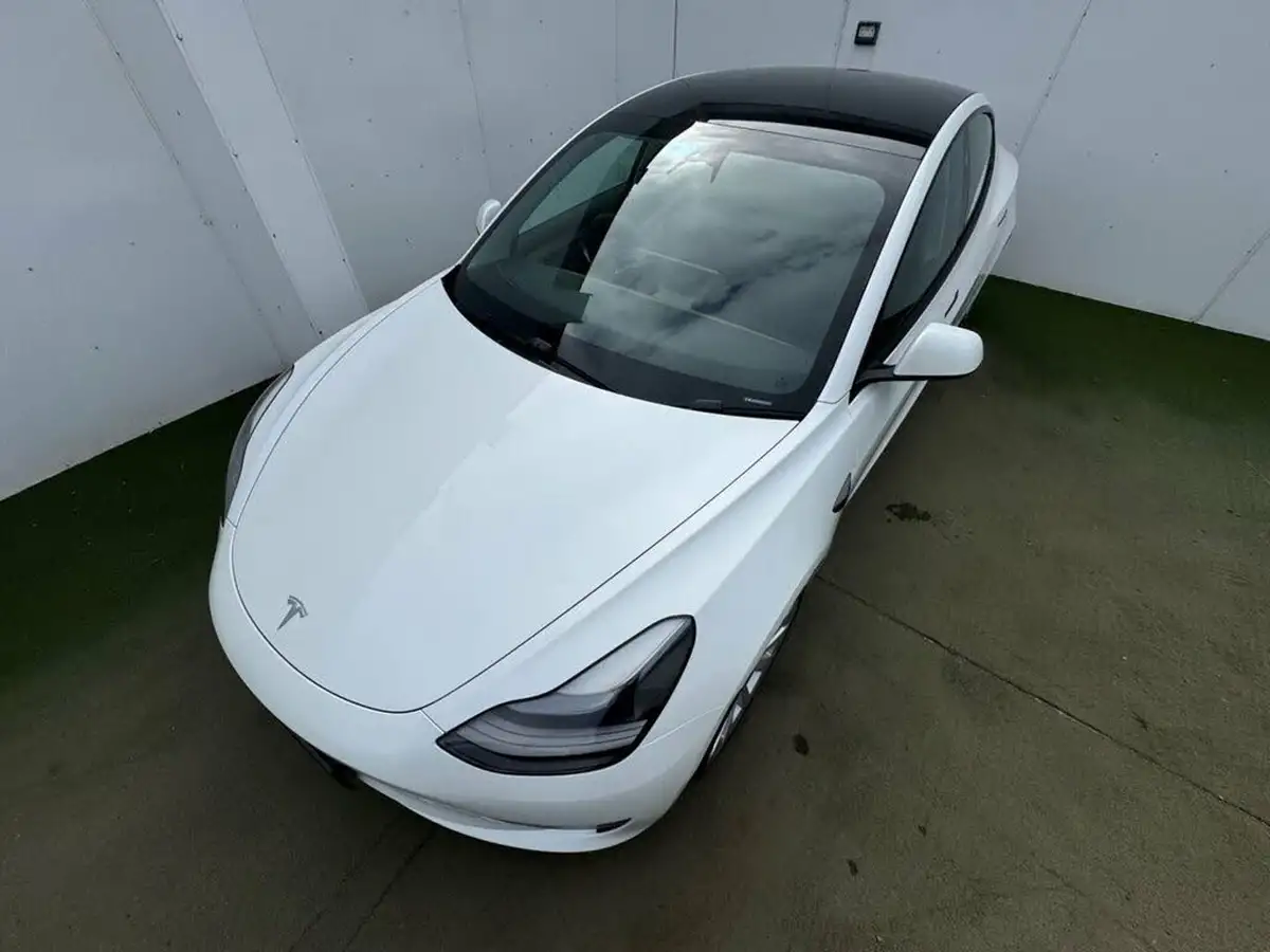 2022-tesla-model-3-e-long-range-big-10