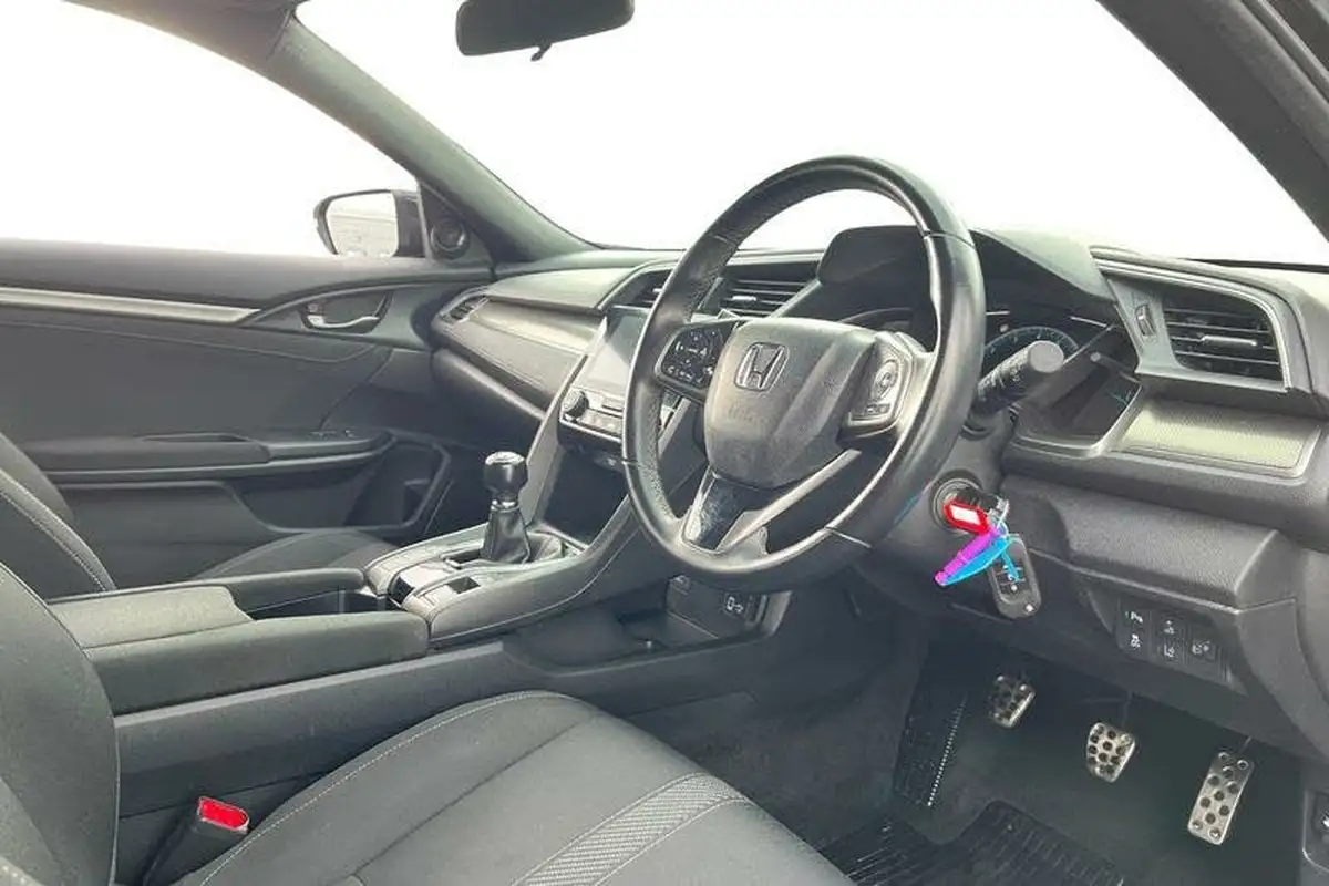 2018-honda-civic-10-vtec-turbo-sr-126ps-hatchback-5d-big-8