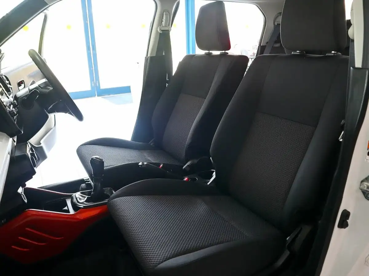2018-suzuki-ignis-12-dualjet-sz3-big-19
