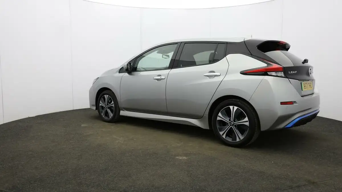 2022-nissan-leaf-e-n-connecta-big-55
