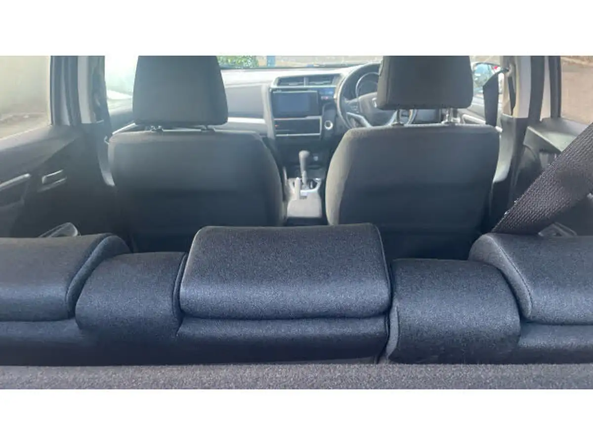 2020-honda-jazz-13-i-vtec-ex-navi-cvt-big-18