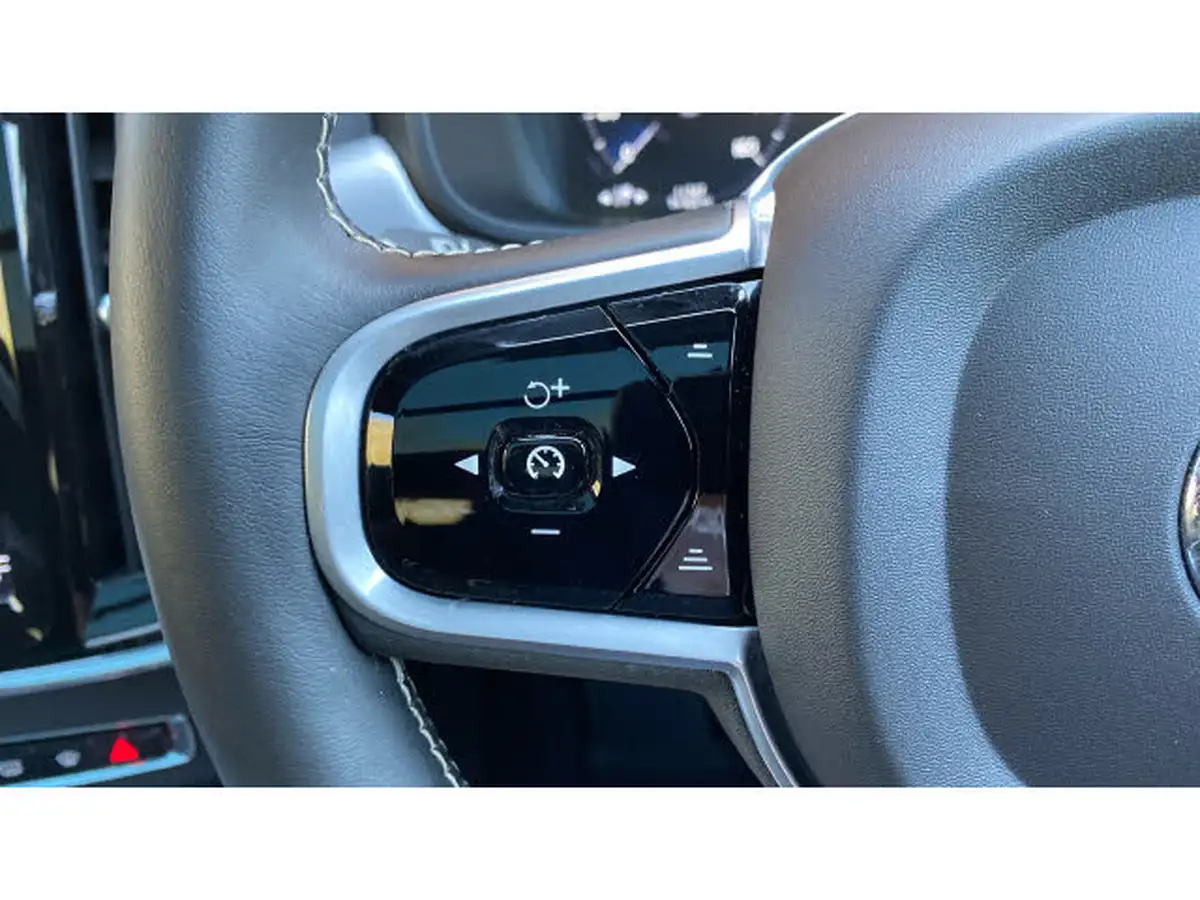 2021-volvo-v90-20-t6-r-design-340bhp-big-17