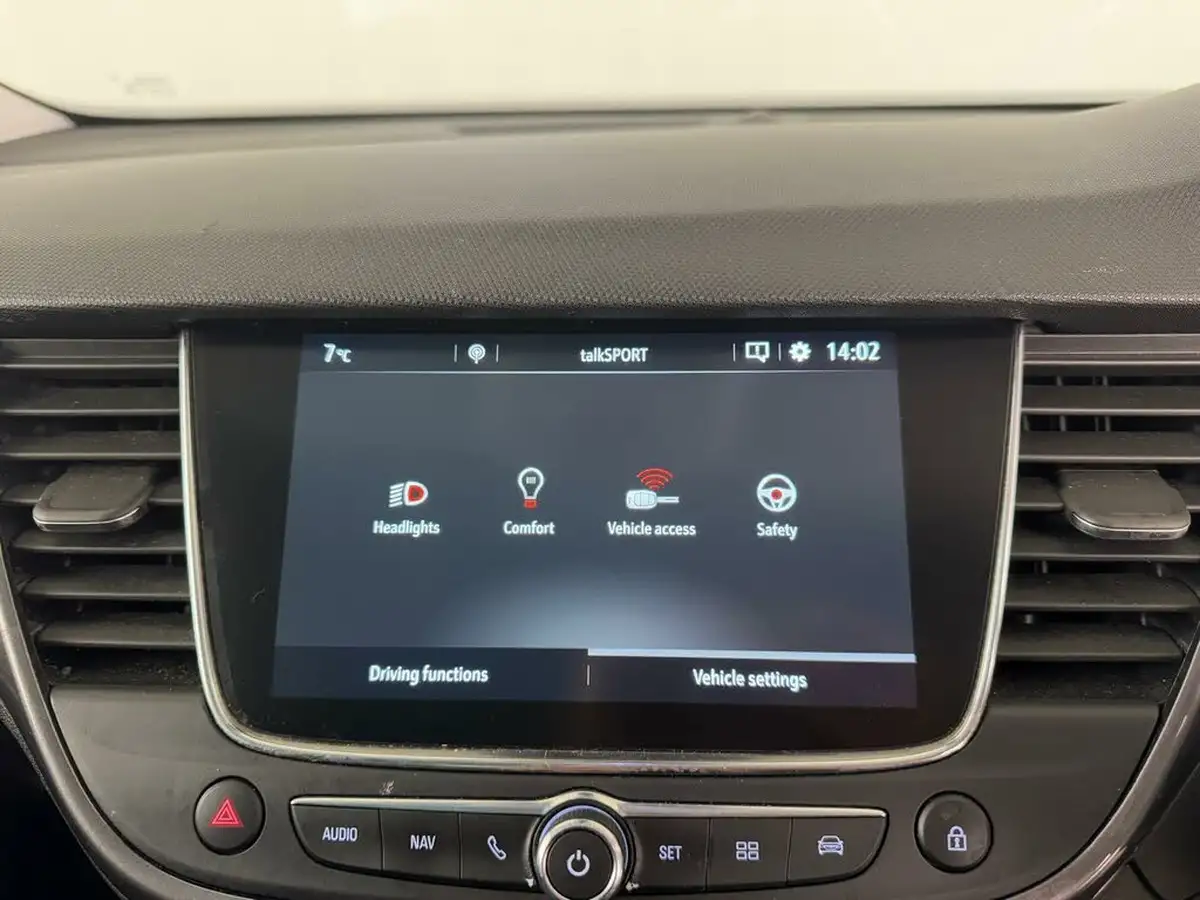 2021-vauxhall-crossland-12-elite-nav-130ps-auto-big-52