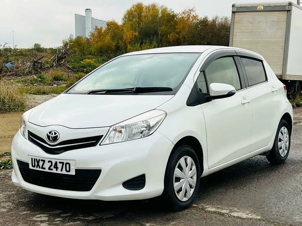 2012-toyota-yaris-133-tr-5d-m-drive-s-big-0