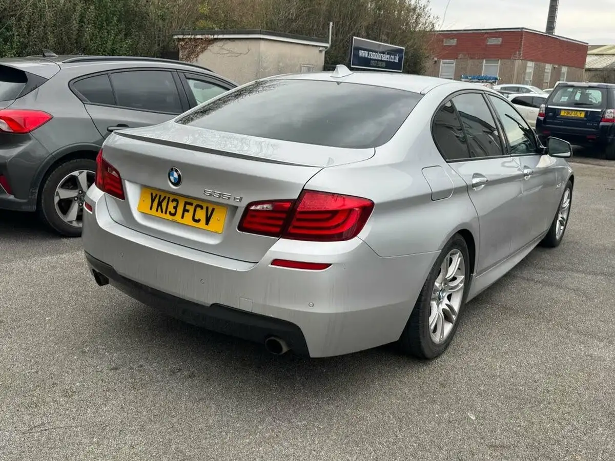 2013-bmw-5-series-30td-535d-m-sport-saloon-4d-auto-big-2