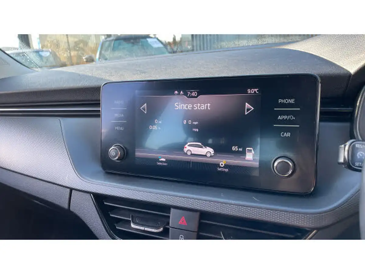 2020-skoda-scala-10-tsi-se-95ps-big-25