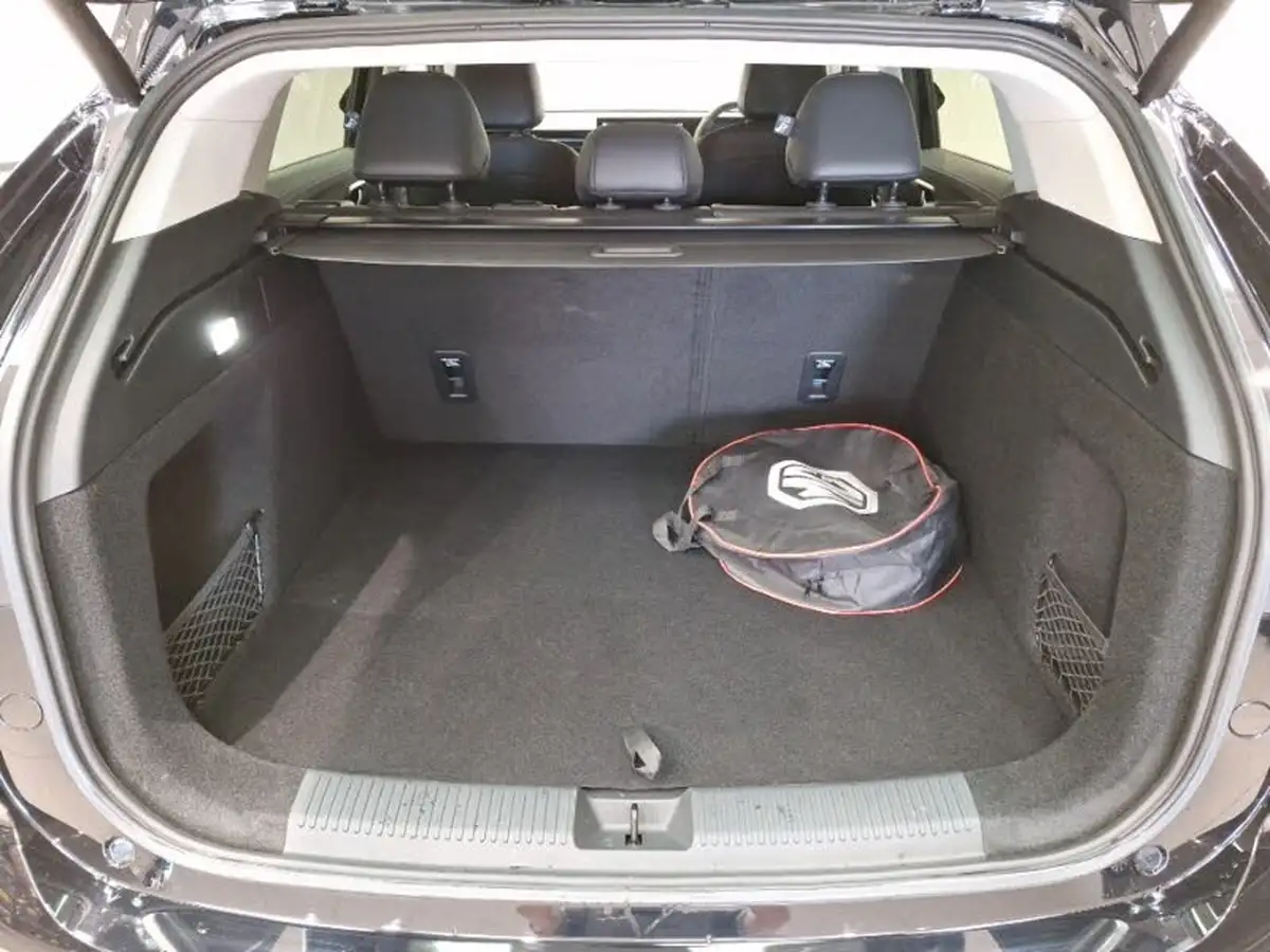 2024-mg-hs-15t-gdi-trophy-273ps-plug-in-hybrid-1496cc-auto-big-7
