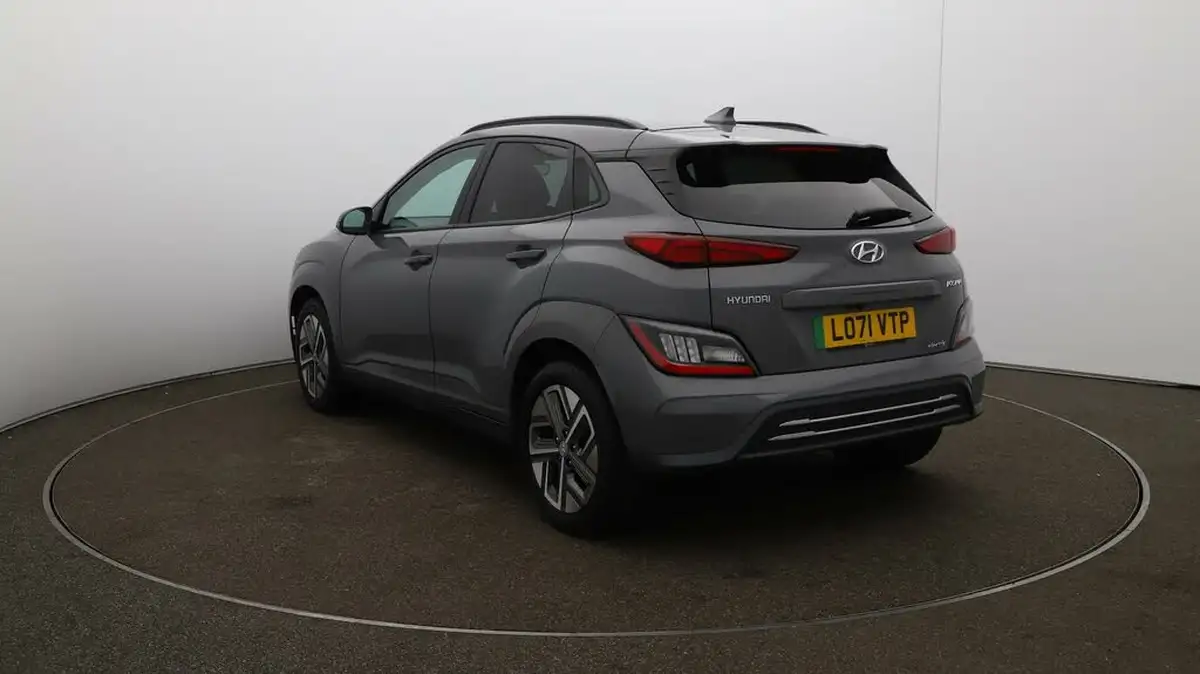 2022-hyundai-kona-e-ultimate-big-57