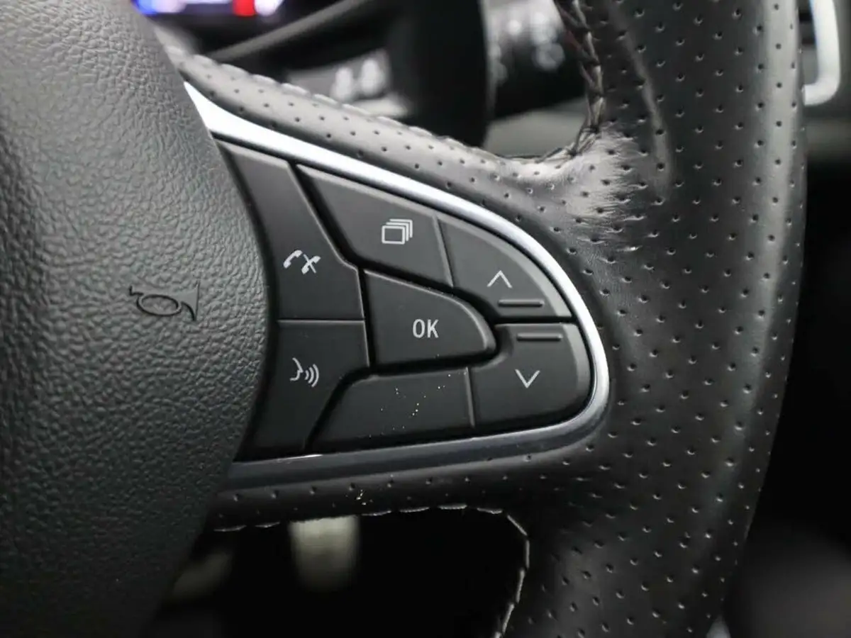 2021-renault-megane-18-tce-rs-300-edc-auto-big-21